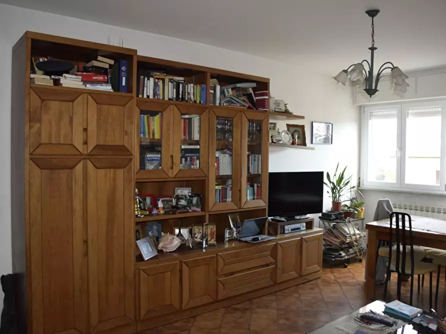 Immagine 25 di Appartamento in vendita  a Carrara