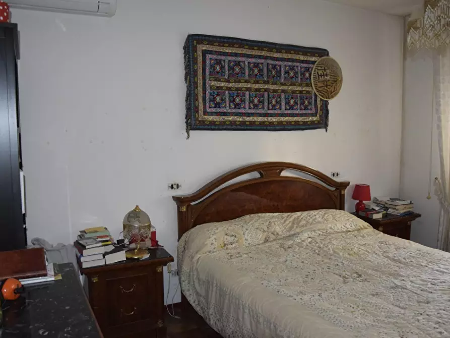 Immagine 29 di Appartamento in vendita  a Carrara