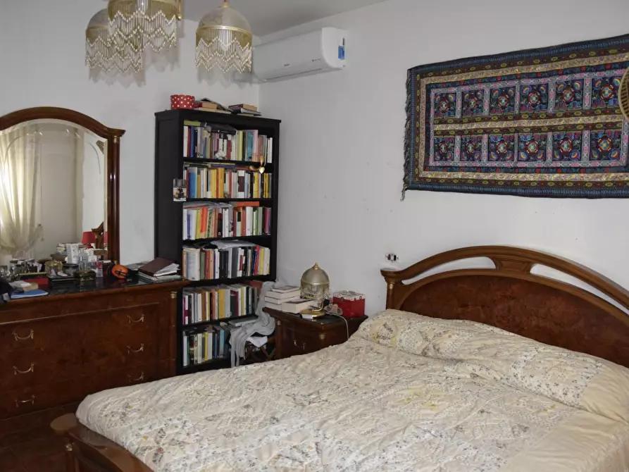 Immagine 9 di Appartamento in vendita  a Carrara