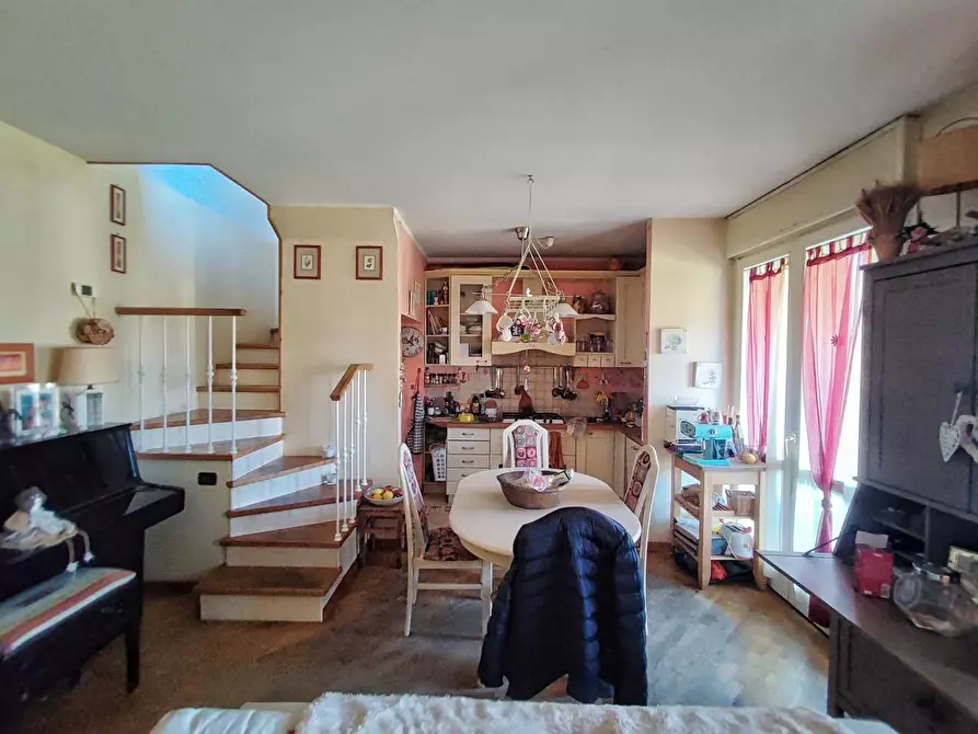 Immagine 3 di Mansarda in vendita  a Viareggio