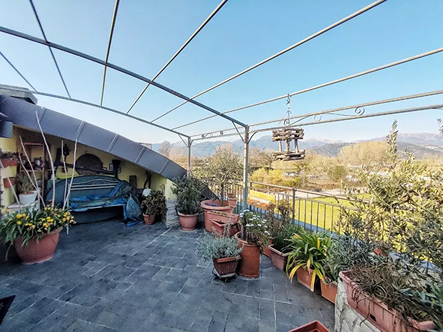 Immagine 15 di Mansarda in vendita  a Viareggio