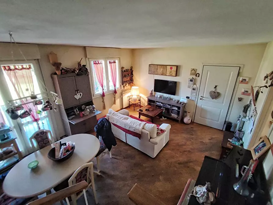 Immagine 5 di Mansarda in vendita  a Viareggio