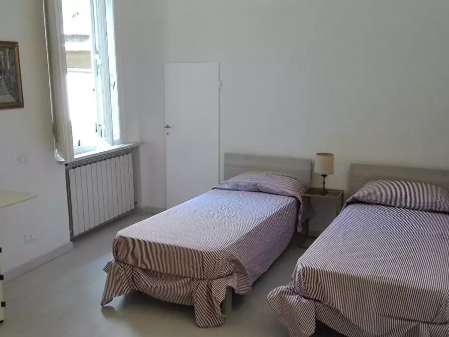 Immagine 7 di Appartamento in affitto  a Siena