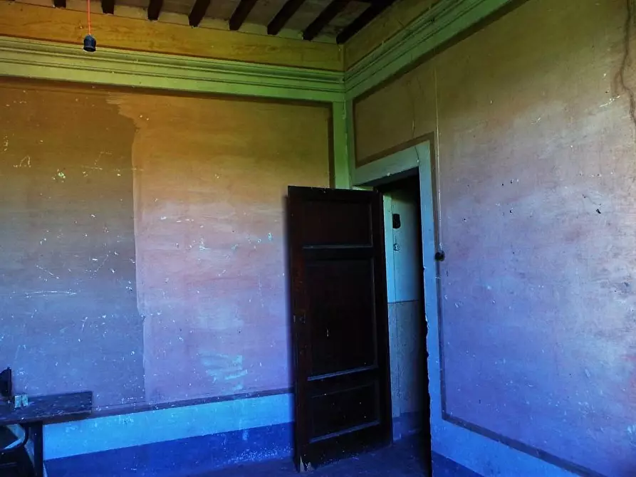 Immagine 2 di Palazzo in vendita  a Lucca