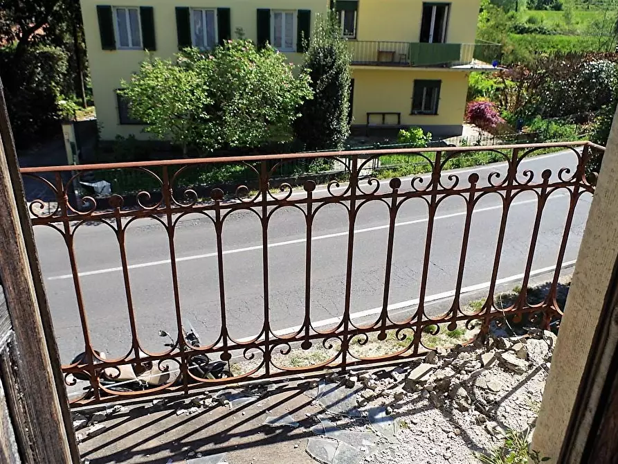 Immagine 15 di Palazzo in vendita  a Lucca