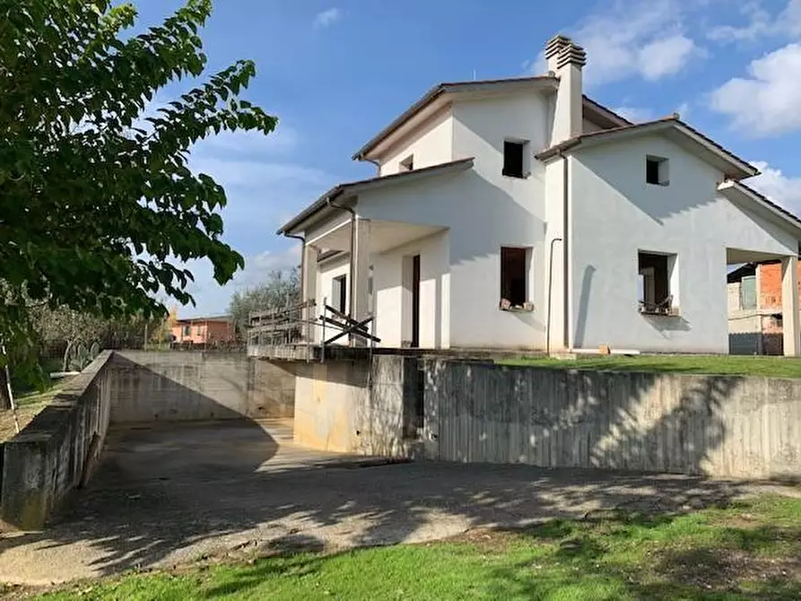 Immagine 12 di Casa indipendente in vendita  a Larciano