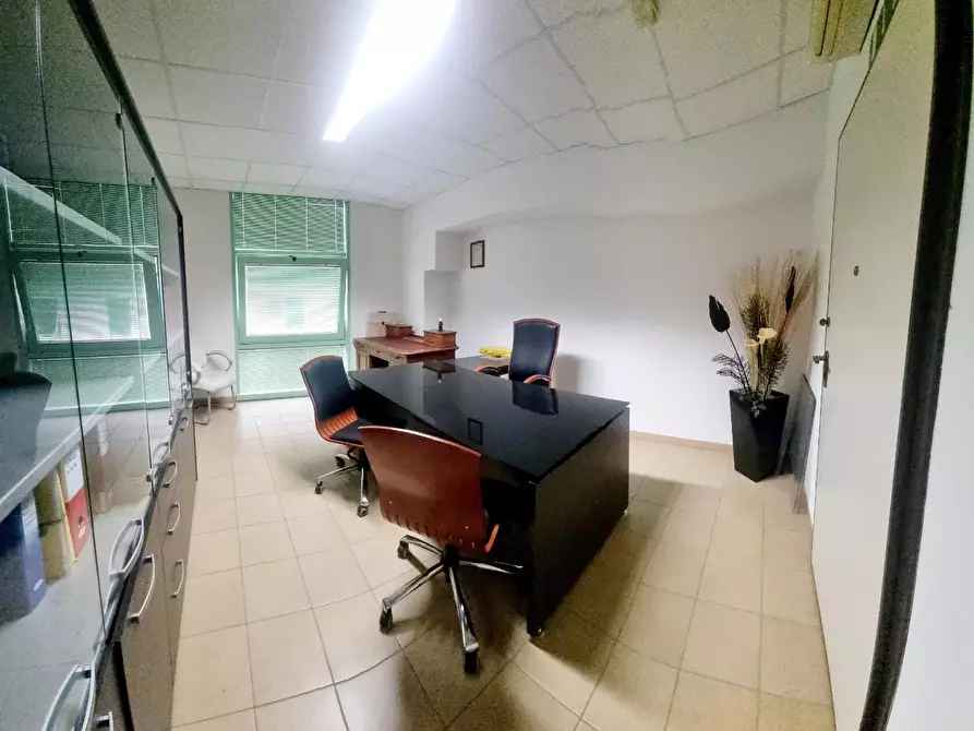 Immagine 1 di Ufficio in affitto  a Fauglia