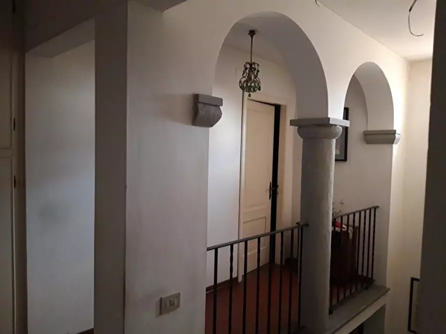 Immagine 5 di Villa in vendita  a Carrara