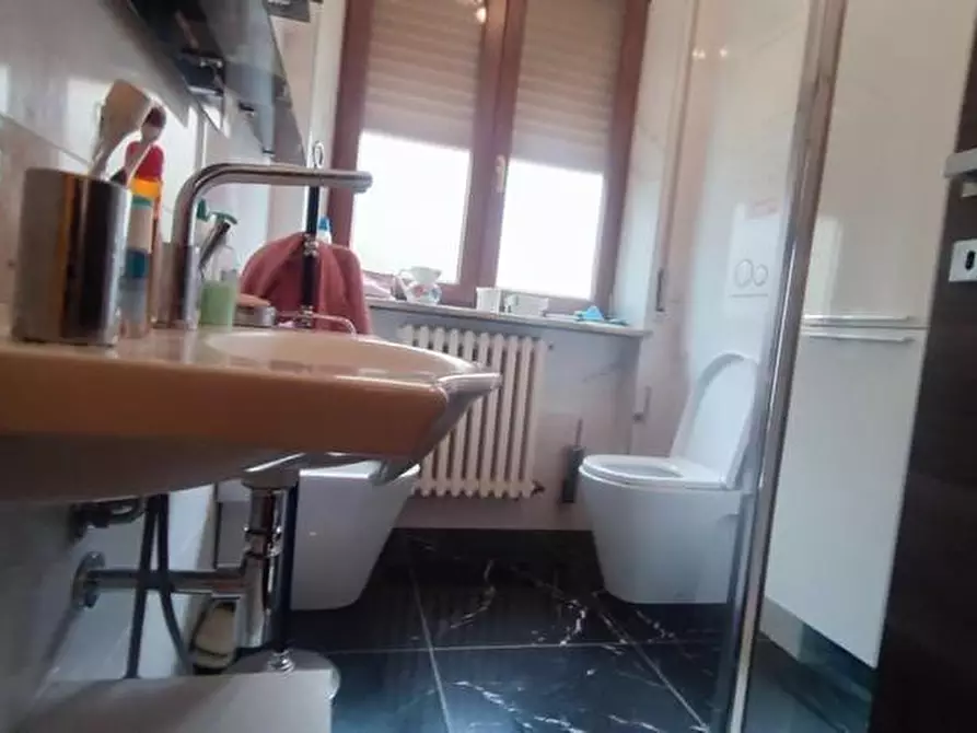 Immagine 21 di Appartamento in vendita  a Siena