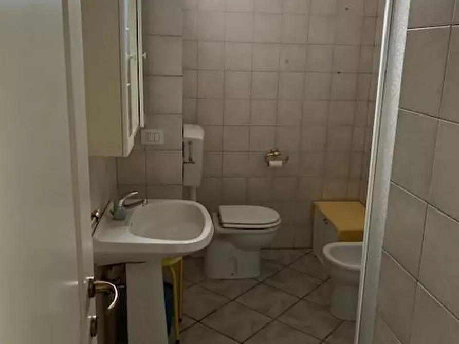 Immagine 8 di Appartamento in vendita  a Massa E Cozzile