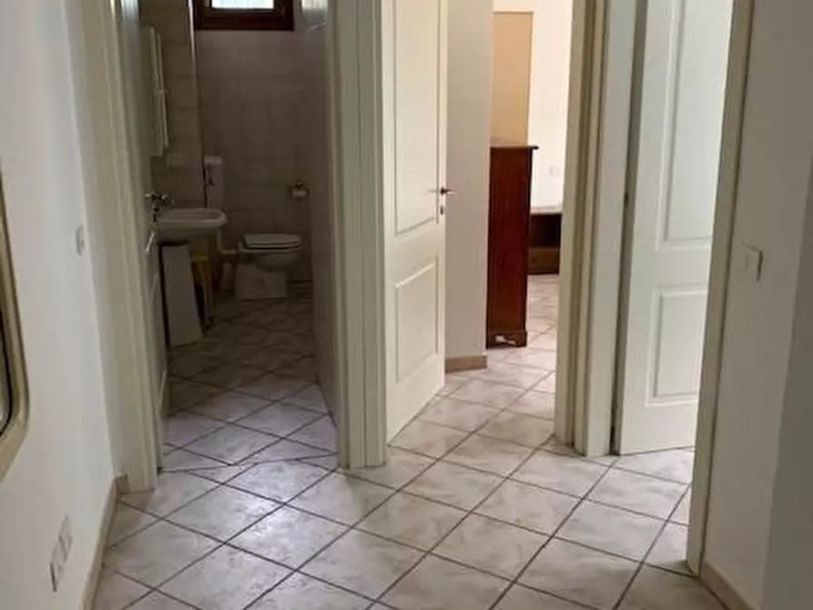 Immagine 5 di Appartamento in vendita  a Massa E Cozzile