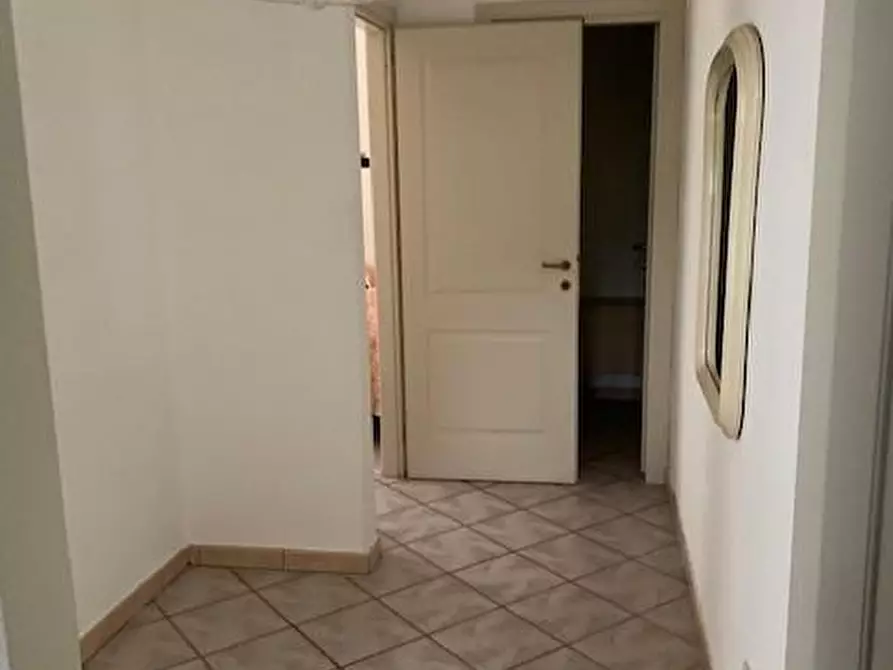 Immagine 10 di Appartamento in vendita  a Massa E Cozzile