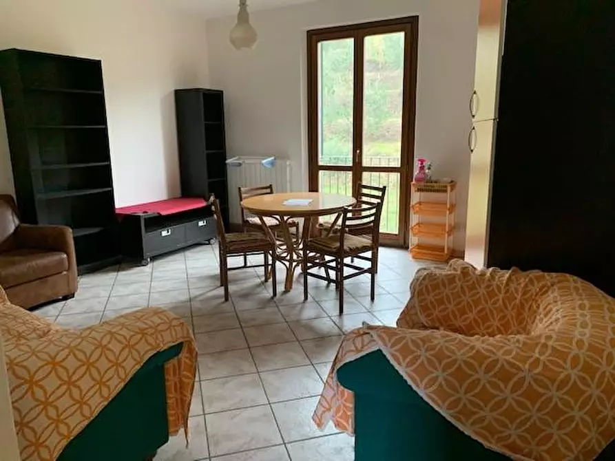 Immagine 2 di Appartamento in vendita  a Massa E Cozzile