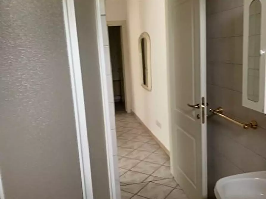 Immagine 9 di Appartamento in vendita  a Massa E Cozzile