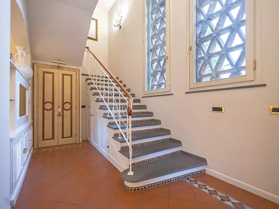 Immagine 21 di Villa in vendita  a Fucecchio