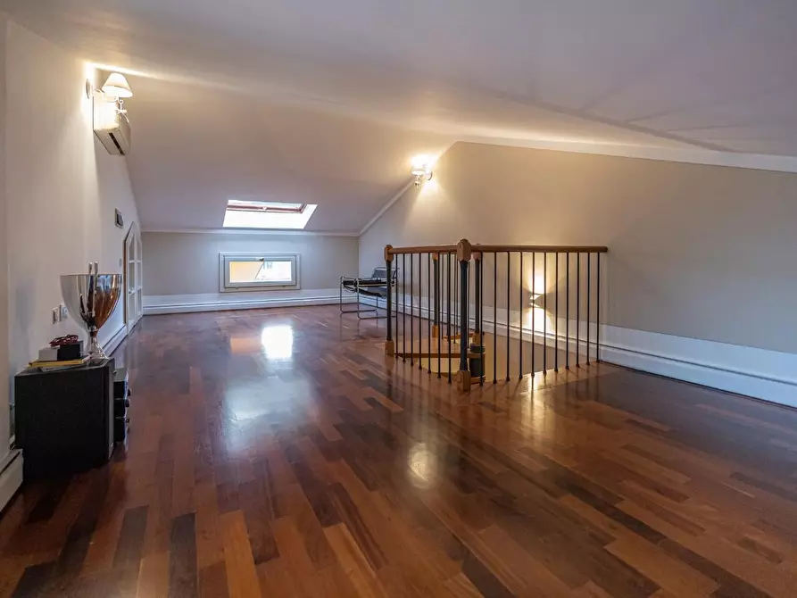 Immagine 42 di Villa in vendita  a Fucecchio