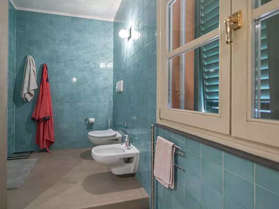 Immagine 38 di Villa in vendita  a Fucecchio