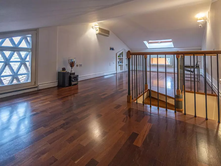 Immagine 43 di Villa in vendita  a Fucecchio