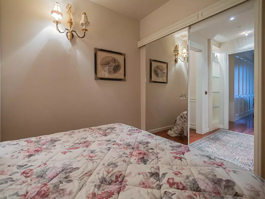 Immagine 31 di Villa in vendita  a Fucecchio