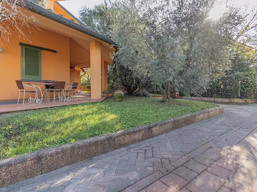 Immagine 52 di Villa in vendita  a Fucecchio