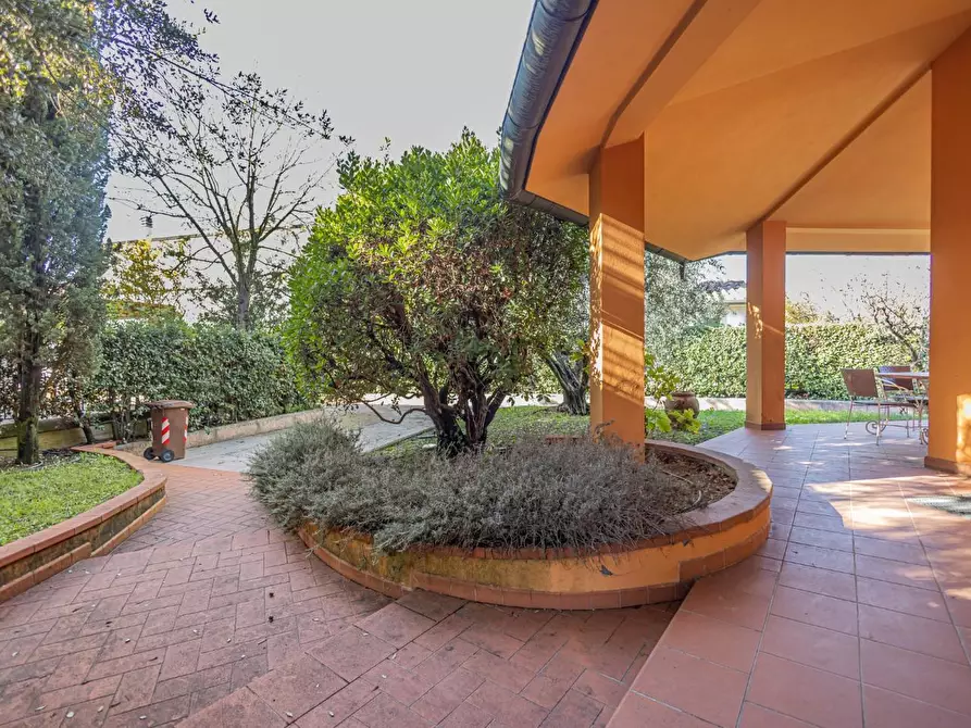 Immagine 47 di Villa in vendita  a Fucecchio