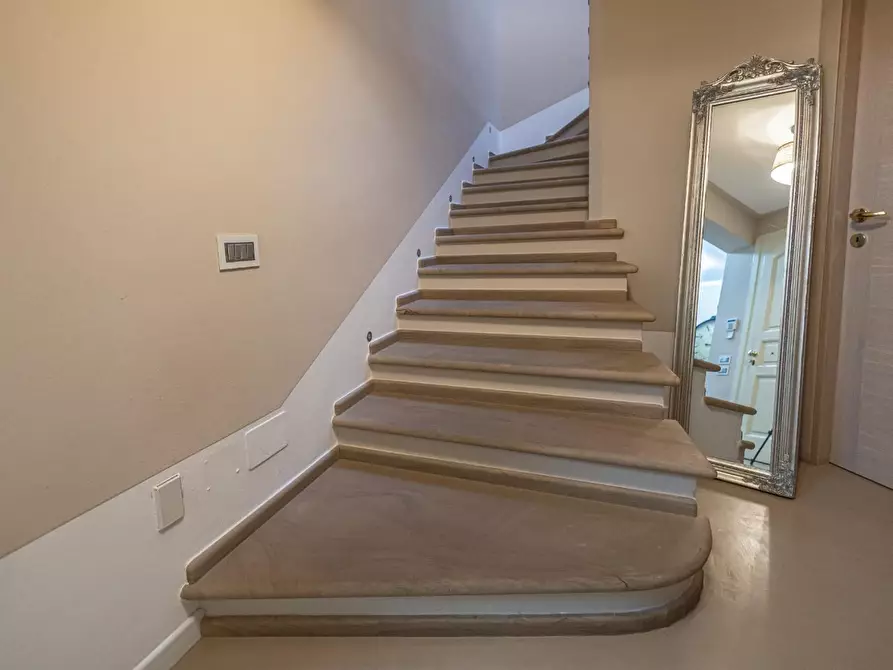 Immagine 20 di Villa in vendita  a Fucecchio