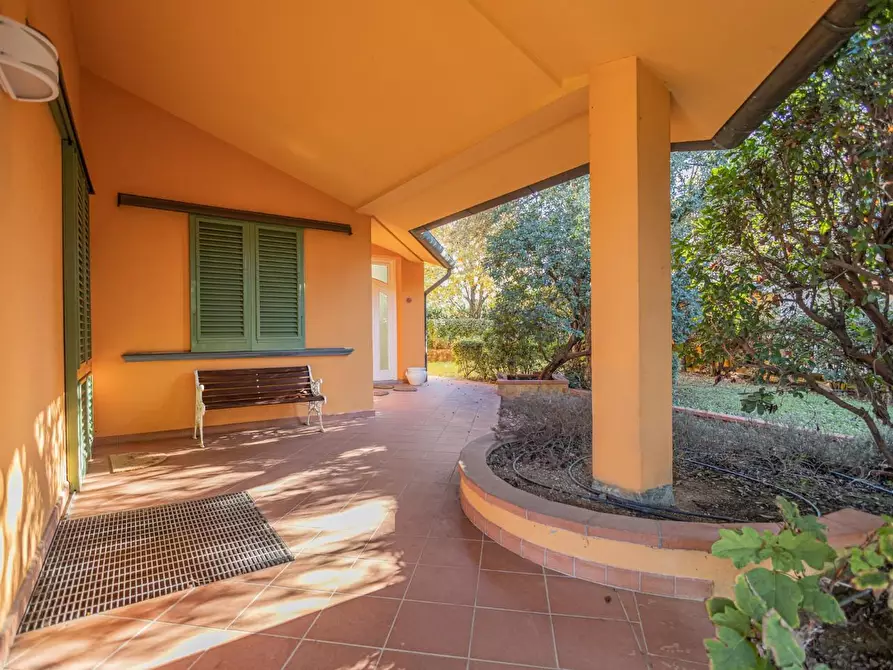 Immagine 49 di Villa in vendita  a Fucecchio