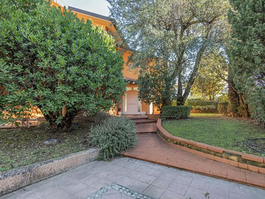 Immagine 46 di Villa in vendita  a Fucecchio
