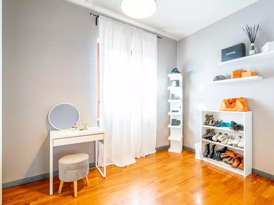 Immagine 16 di Villa in vendita  a Montignoso