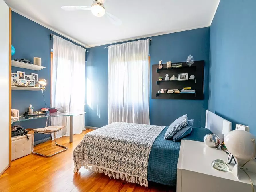 Immagine 14 di Villa in vendita  a Montignoso