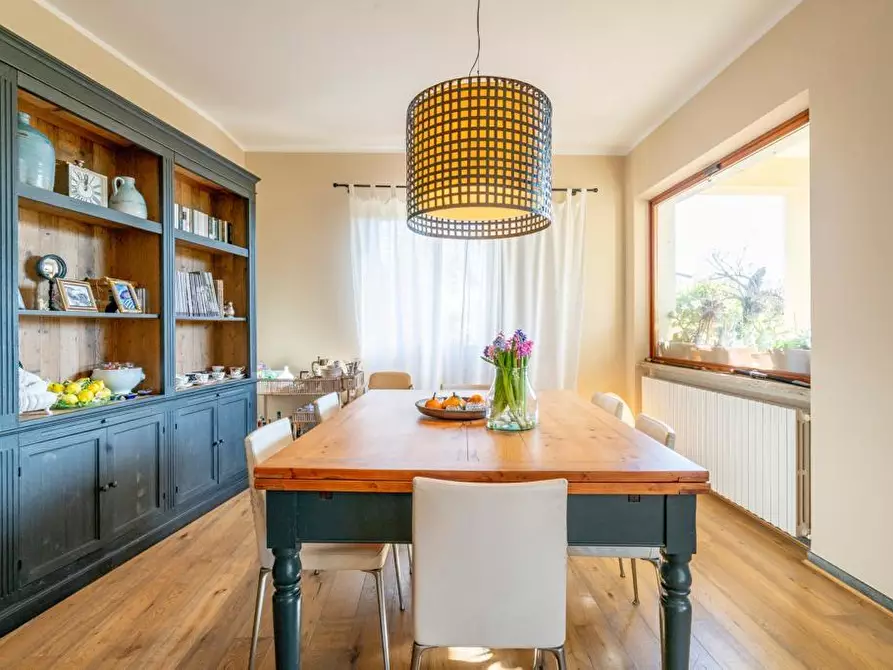 Immagine 6 di Villa in vendita  a Montignoso