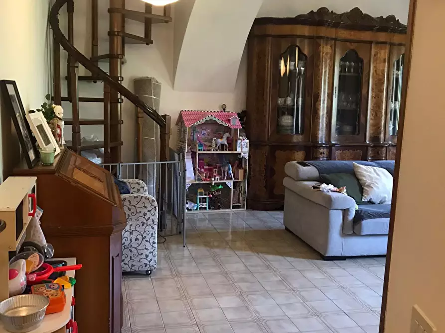 Immagine 2 di Appartamento in vendita  a Carrara