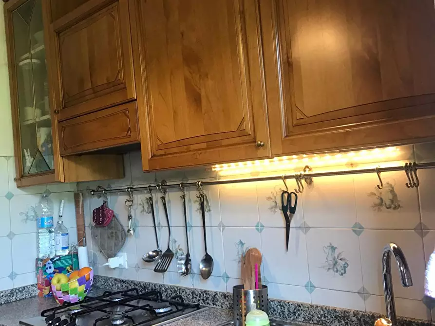 Immagine 4 di Appartamento in vendita  a Carrara