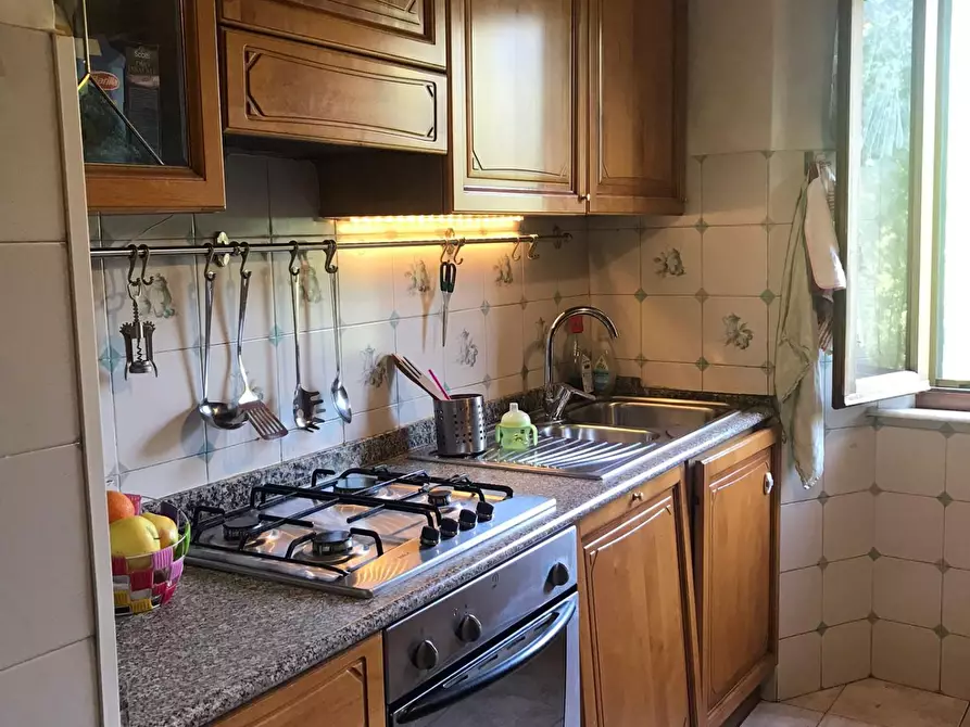 Immagine 5 di Appartamento in vendita  a Carrara