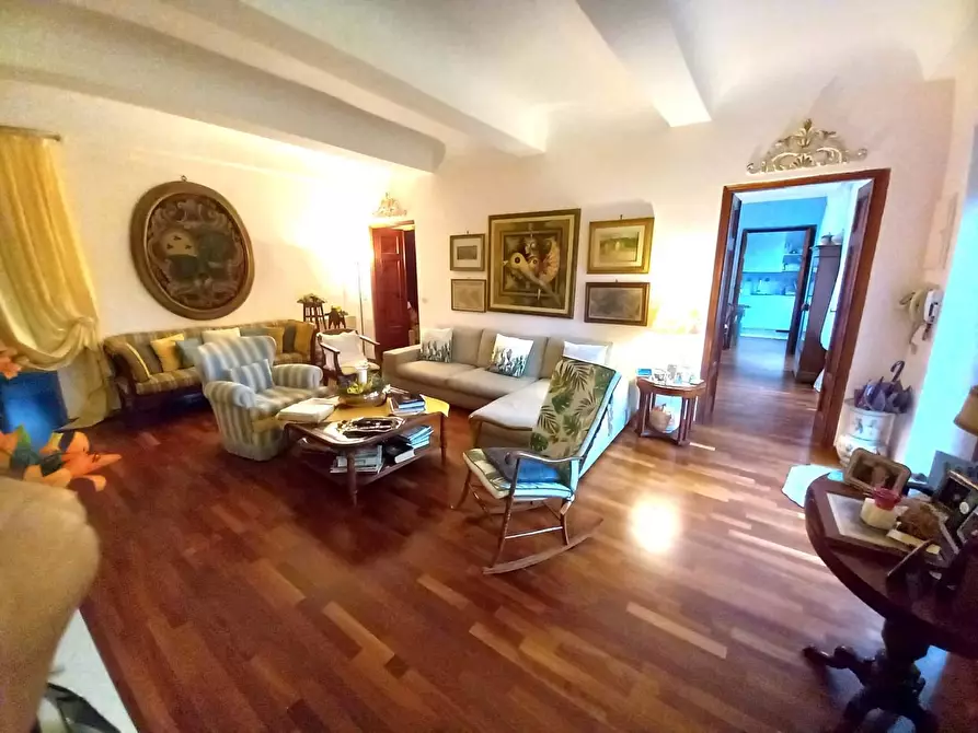 Immagine 45 di Casa semindipendente in vendita  a Capannori