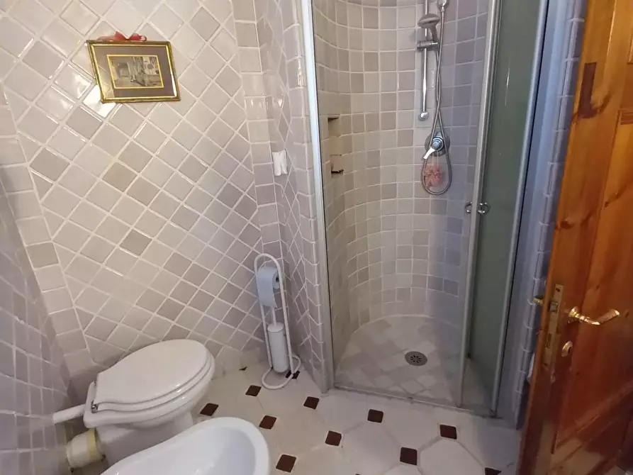 Immagine 23 di Casa semindipendente in vendita  a Capannori