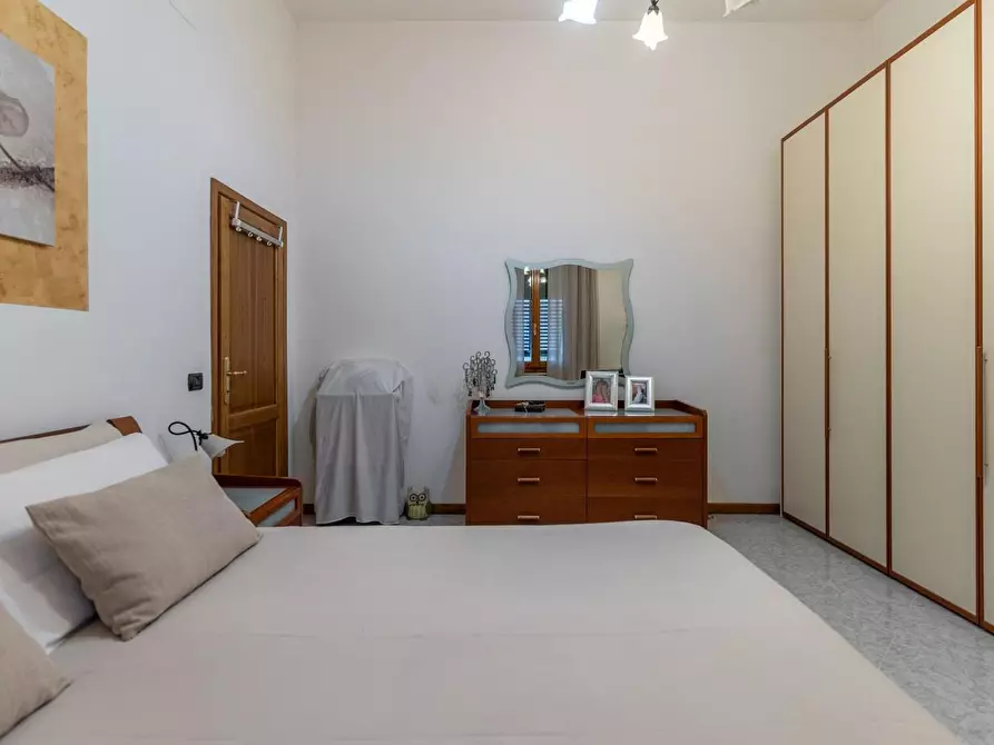 Immagine 27 di Appartamento in vendita  a Capraia E Limite