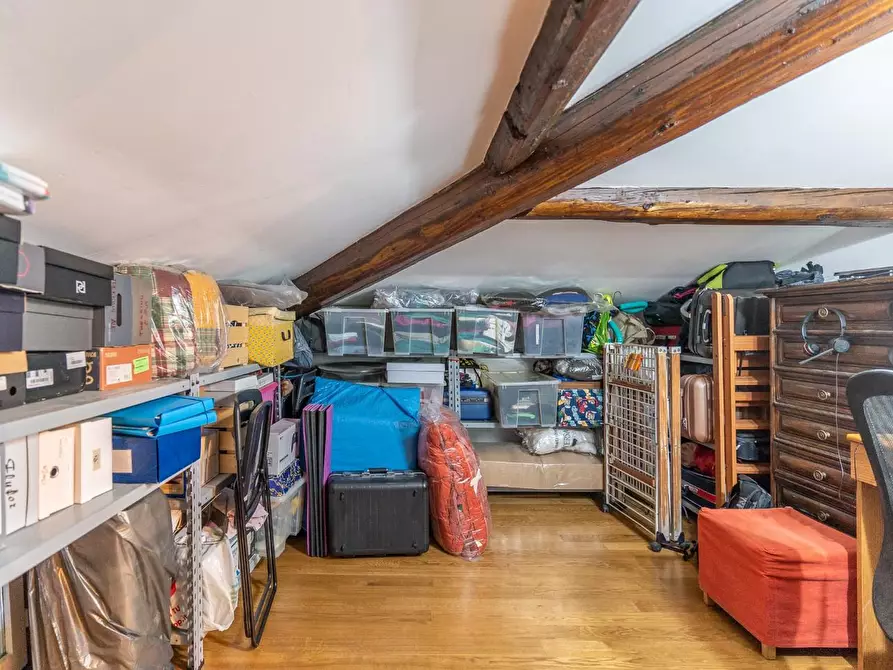 Immagine 41 di Appartamento in vendita  a Capraia E Limite