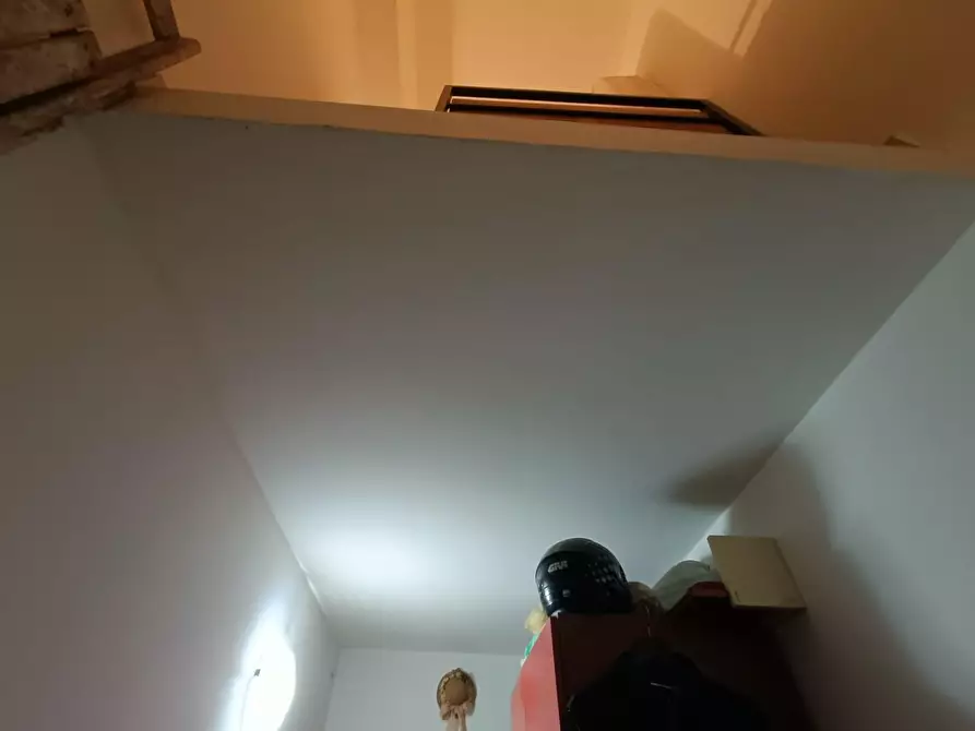 Immagine 23 di Appartamento in vendita  a Livorno