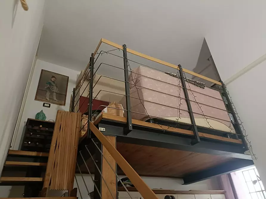 Immagine 12 di Appartamento in vendita  a Livorno