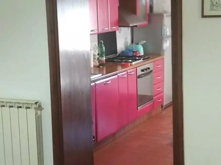 Immagine 9 di Appartamento in vendita  a Semproniano