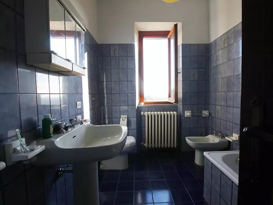 Immagine 15 di Casa colonica in vendita  a Larciano