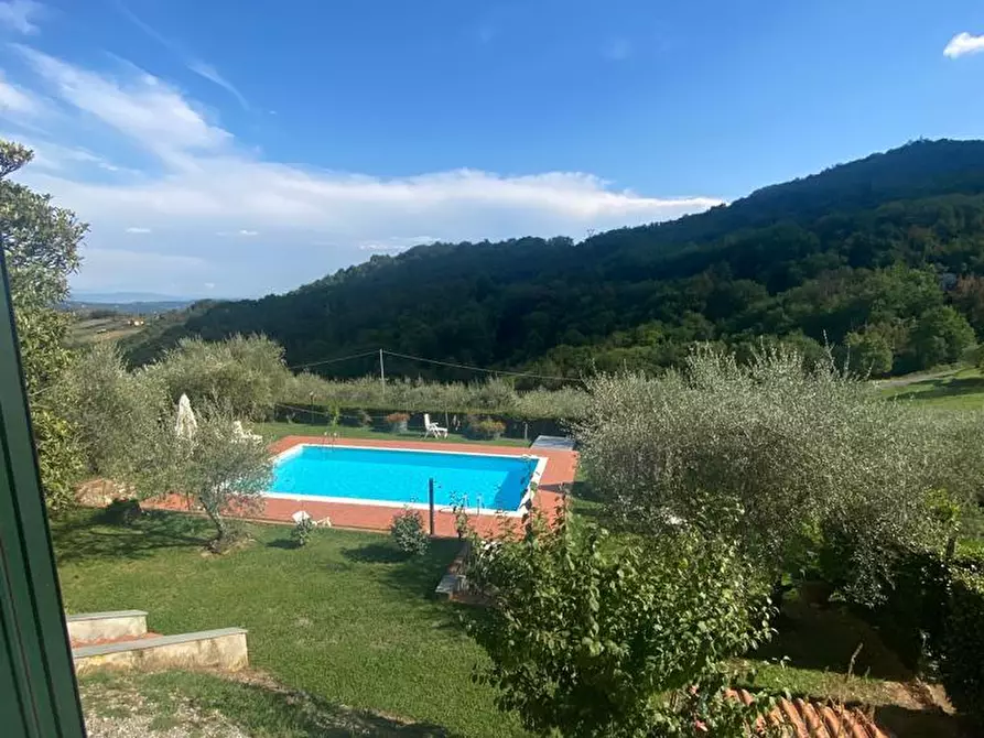 Immagine 14 di Rustico / casale in vendita  a Lucca