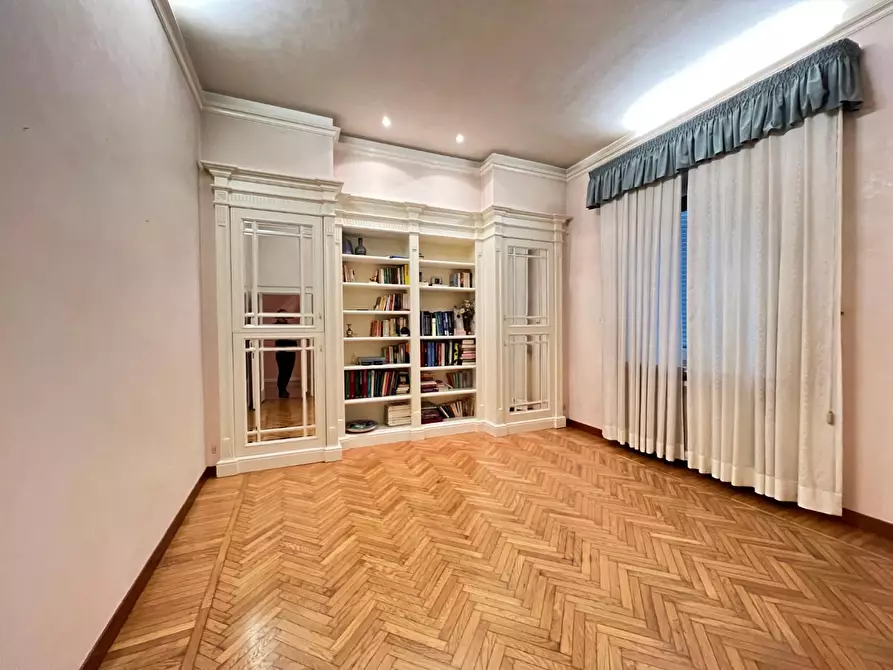 Immagine 34 di Villa in vendita  a Empoli