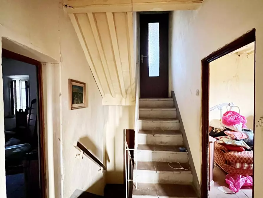 Immagine 16 di Rustico / casale in vendita  a Capannori