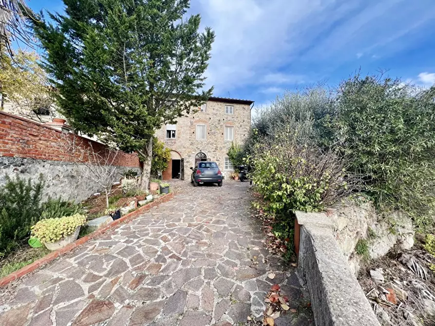 Immagine 1 di Rustico / casale in vendita  a Capannori