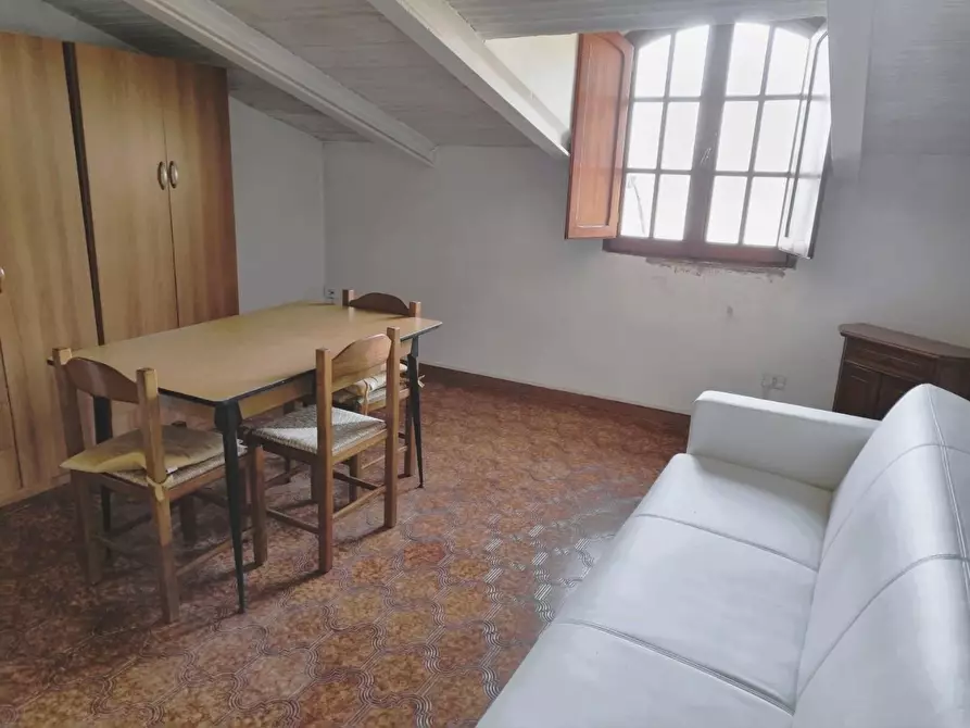 Immagine 9 di Appartamento in vendita  a Massa