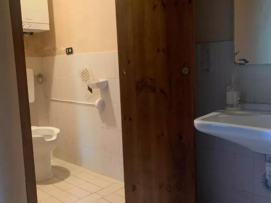 Immagine 9 di Rustico / casale in vendita  a San Giuliano Terme