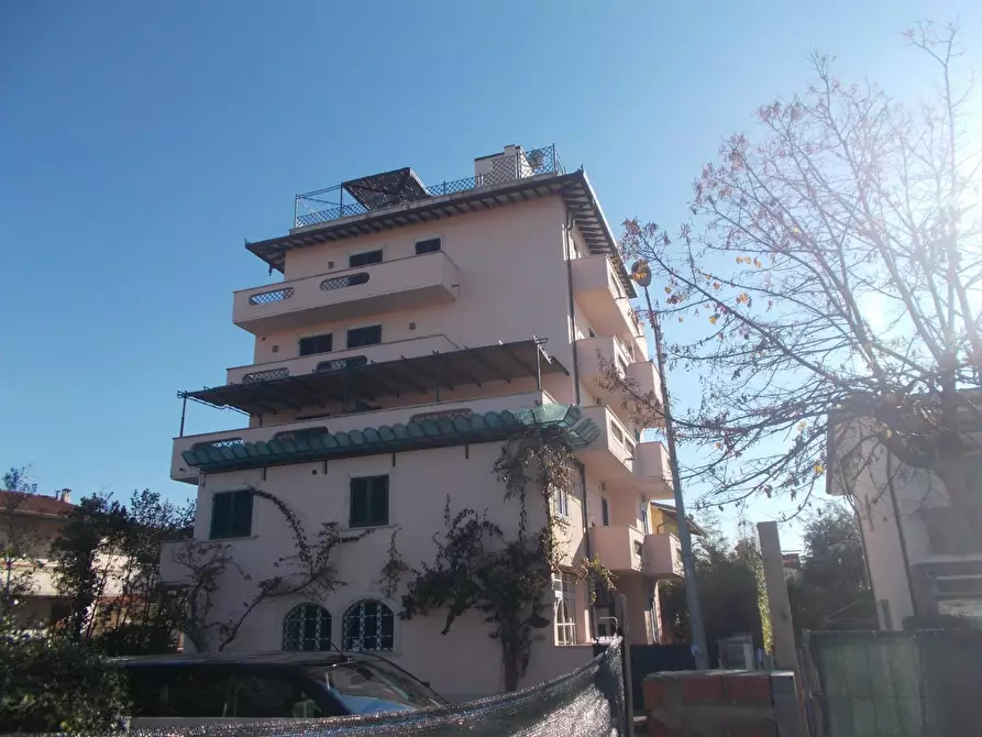 Immagine 1 di Albergo/B&B/Residence in vendita  a Pietrasanta