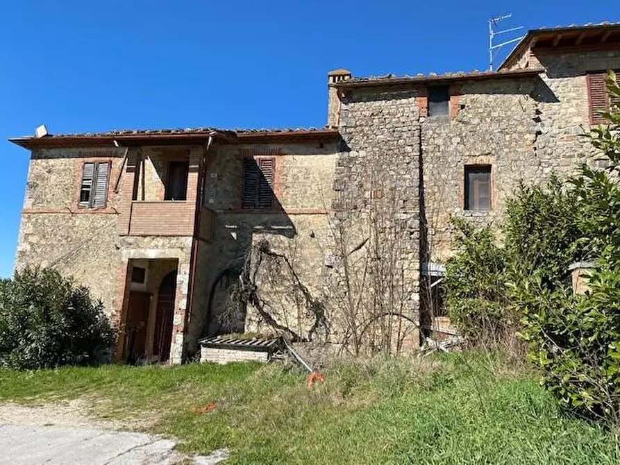 Immagine 1 di Casa indipendente in vendita  a Monteriggioni
